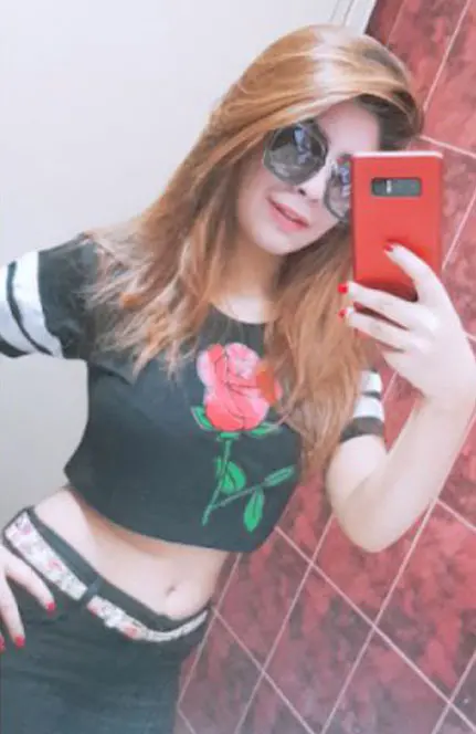 Independent University Girl - Photo 3