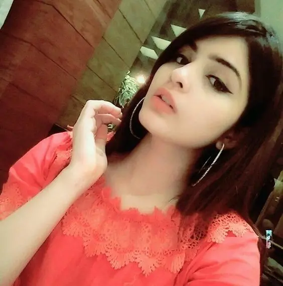 Independent Lahore Escort female - Photo 2