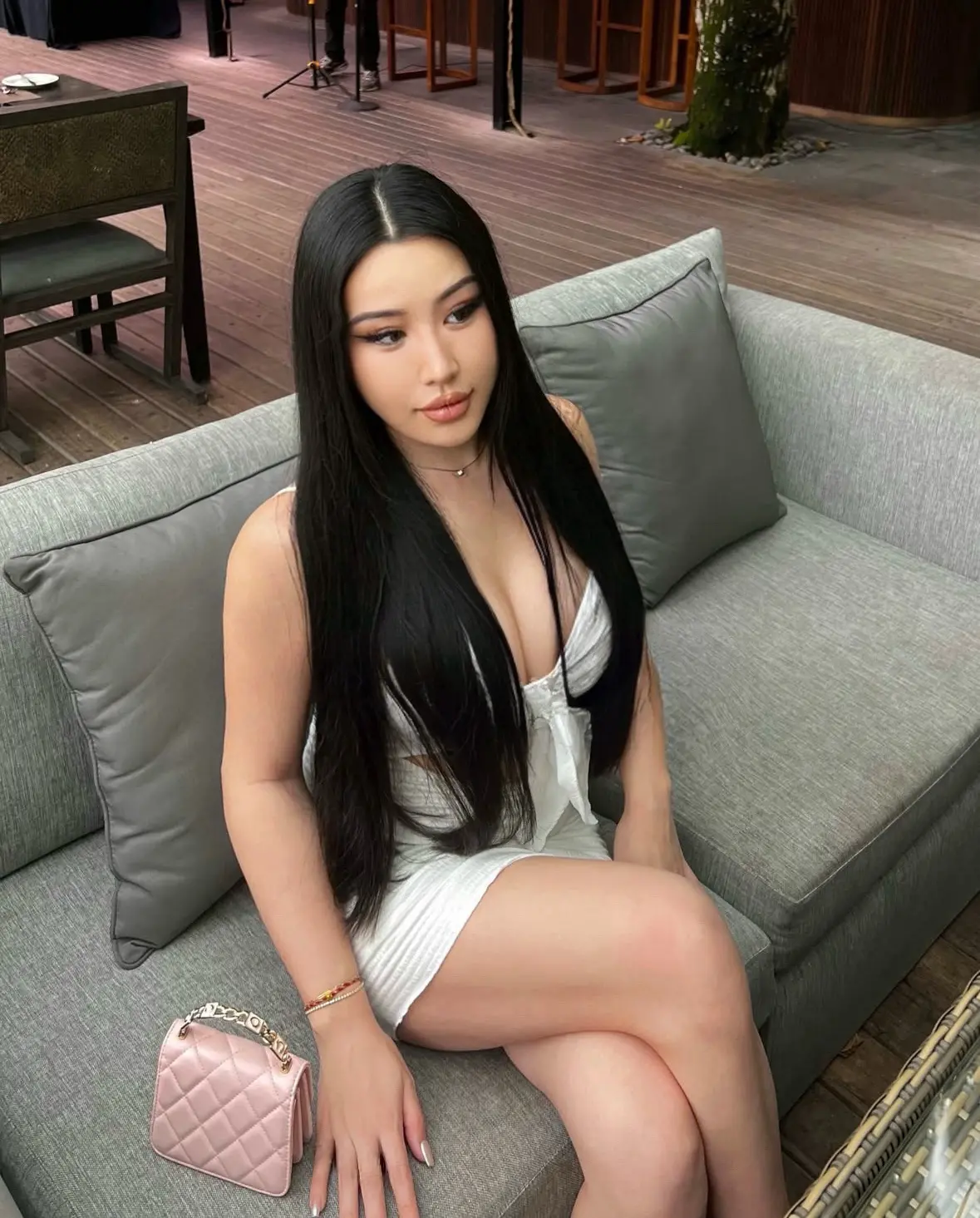 Daisy Chinese girl  - escort in yangon Photo 3