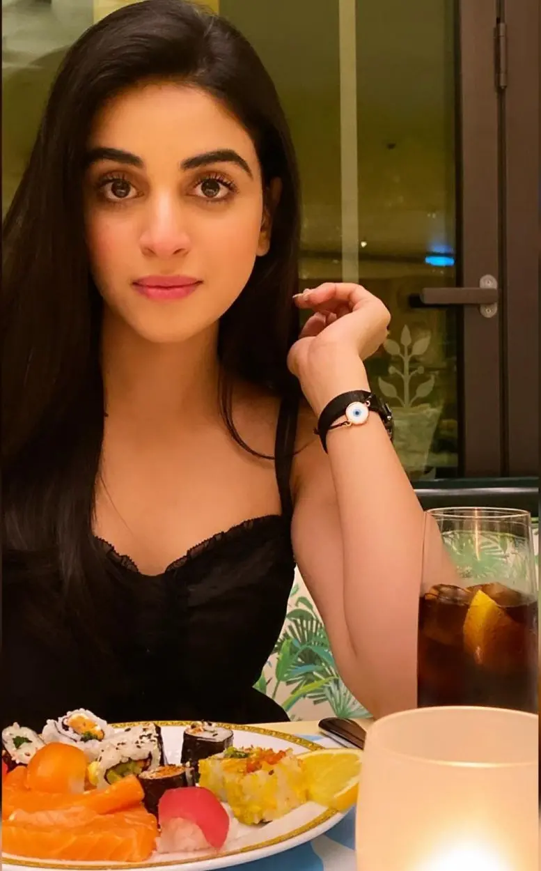 Dubai Escort Female Model – Priya - escort in yangon Photo 2