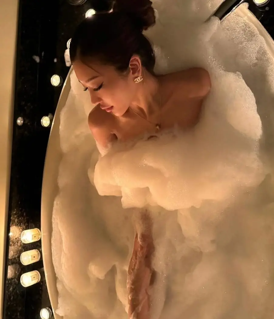 Kaleya – Taiwanese escort  - Photo 2