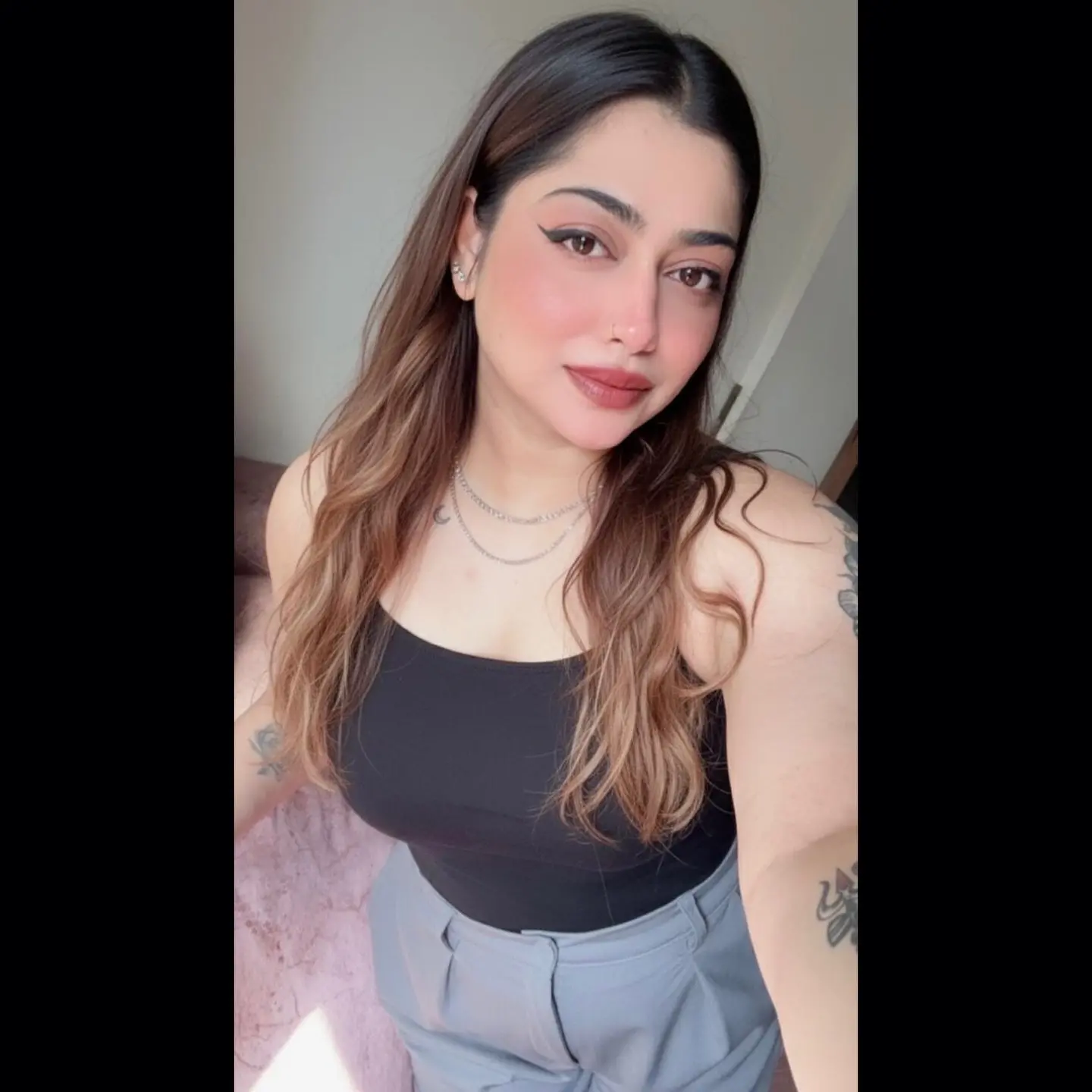 Shreya VIP Indian Escort Student - Photo 1