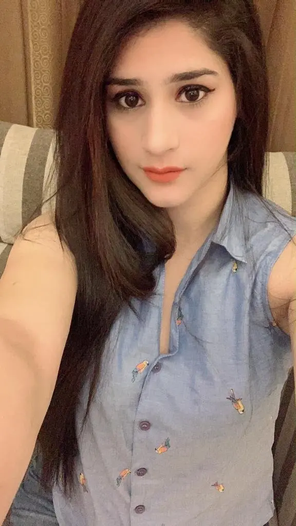 Perry – Togolese escort  - Photo 2