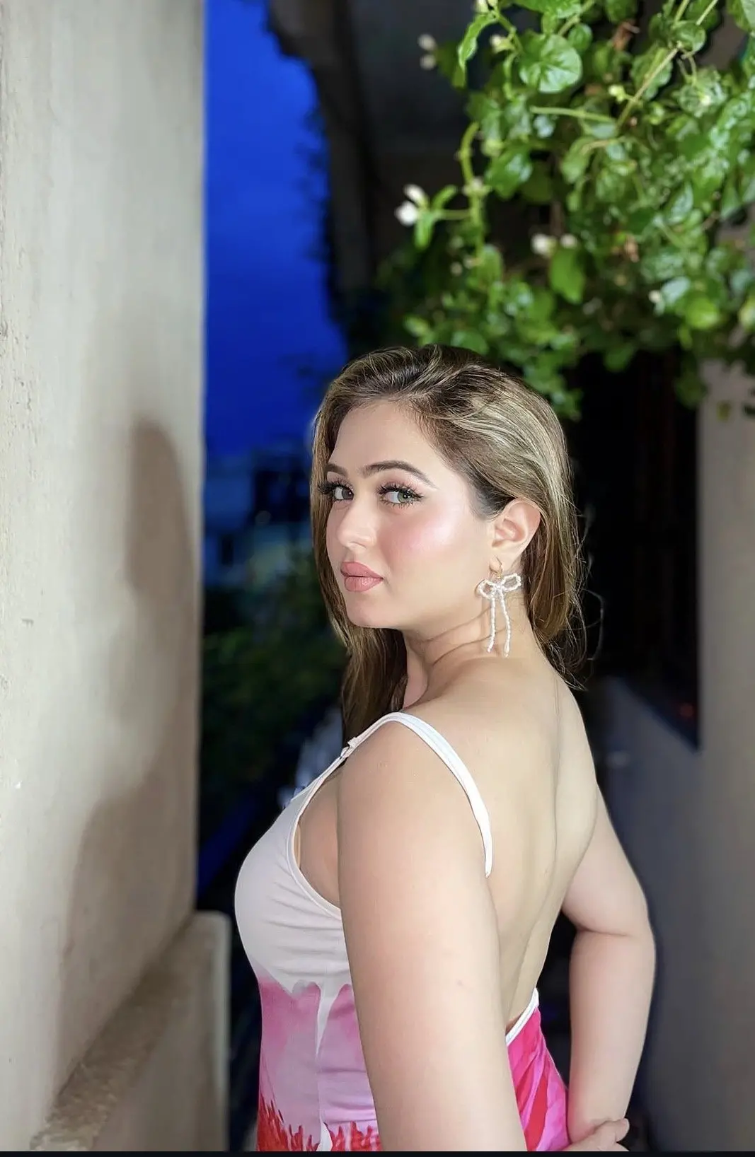  Simran – Indian escort in S - escort in Sharjah