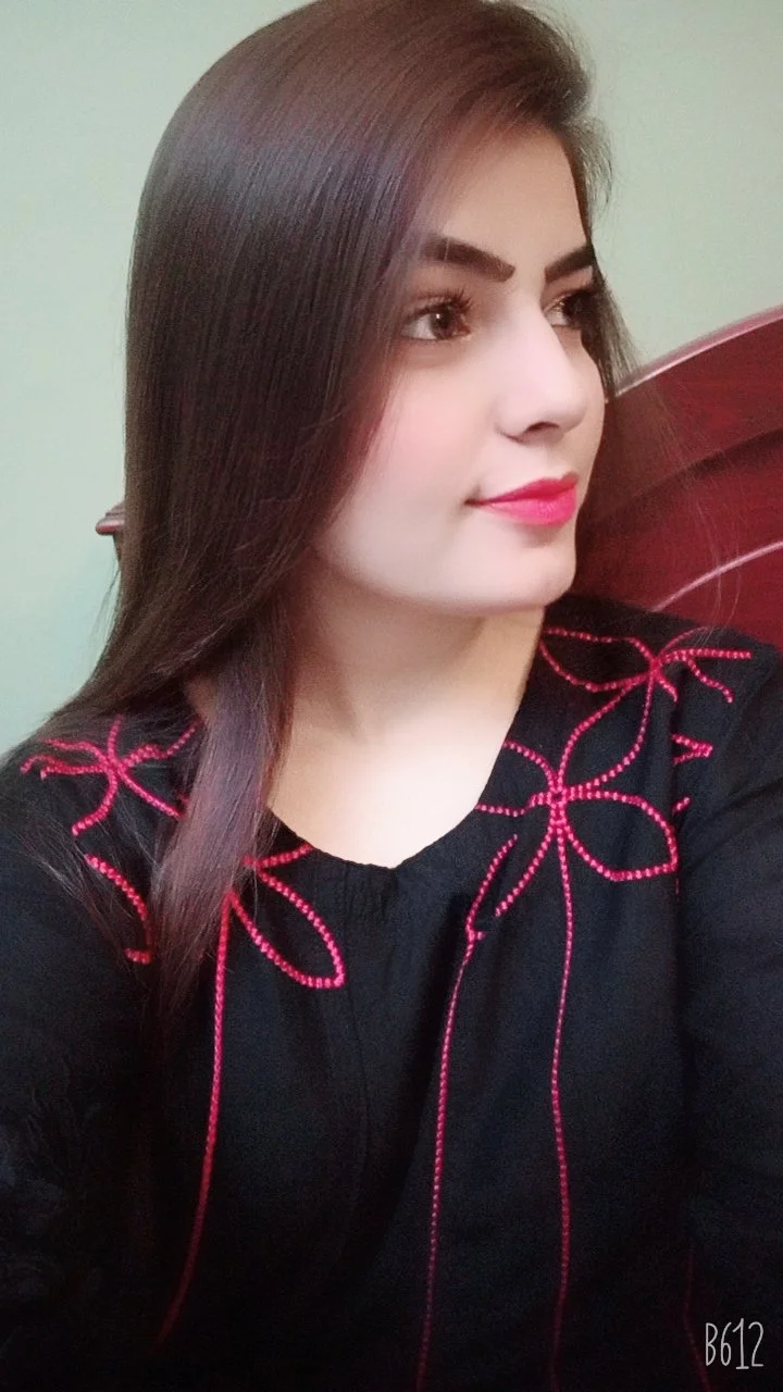 Harshita Busty Milf Indian escort  - Photo 2