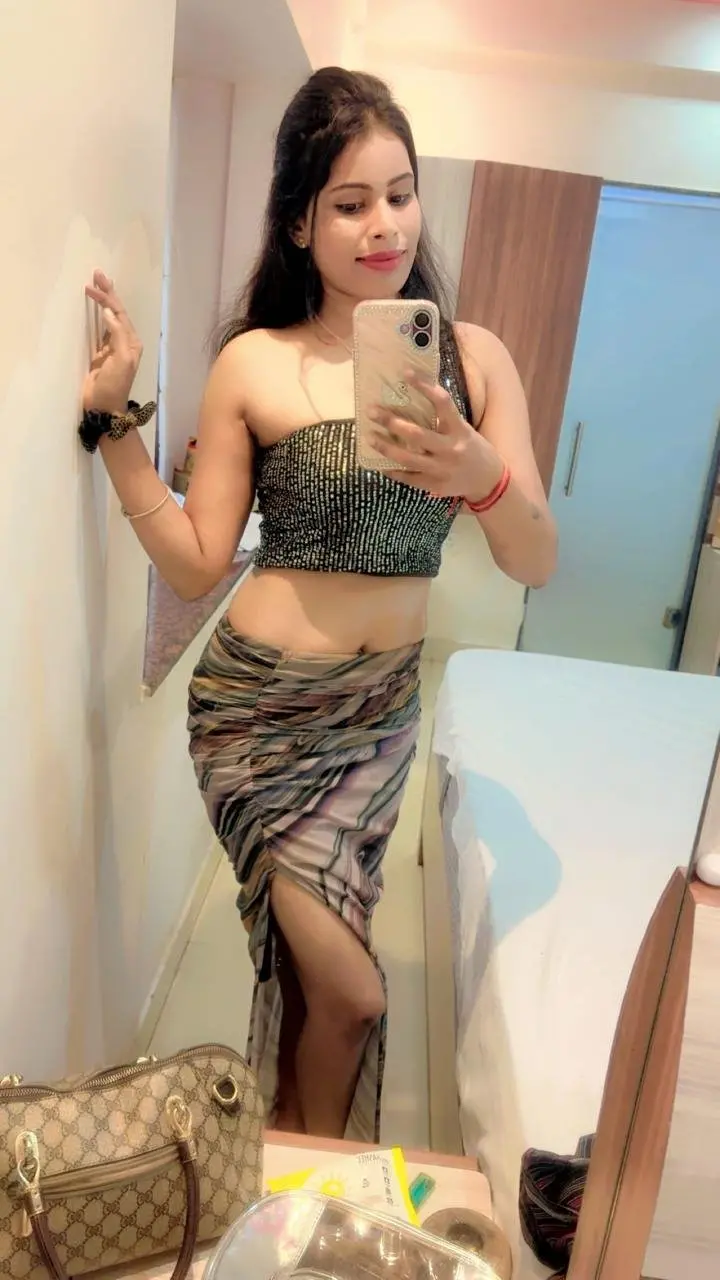 Sanjana cam session Real me - escort in Kolkata