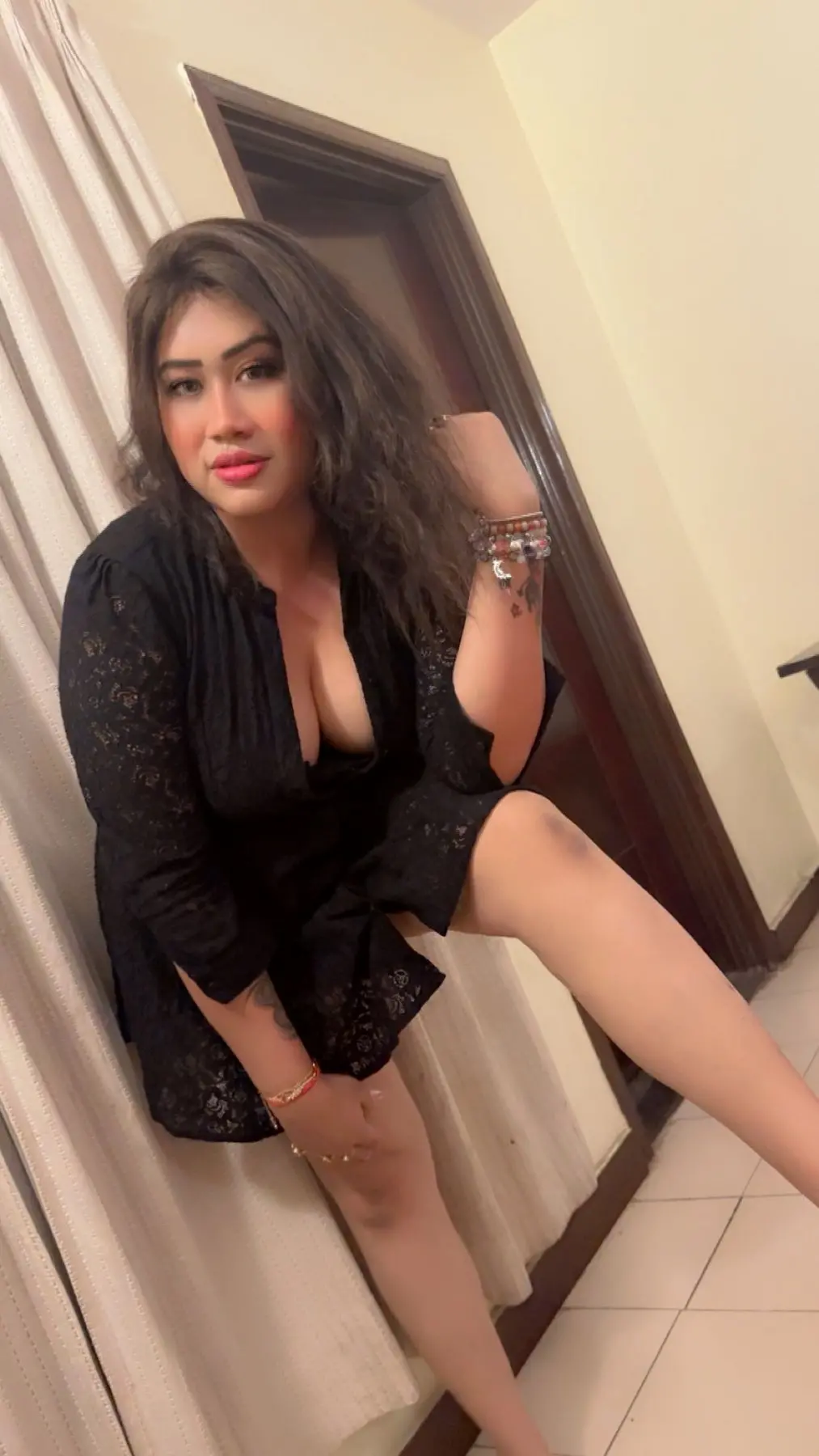 Saloni video service  - escort in Kolkata