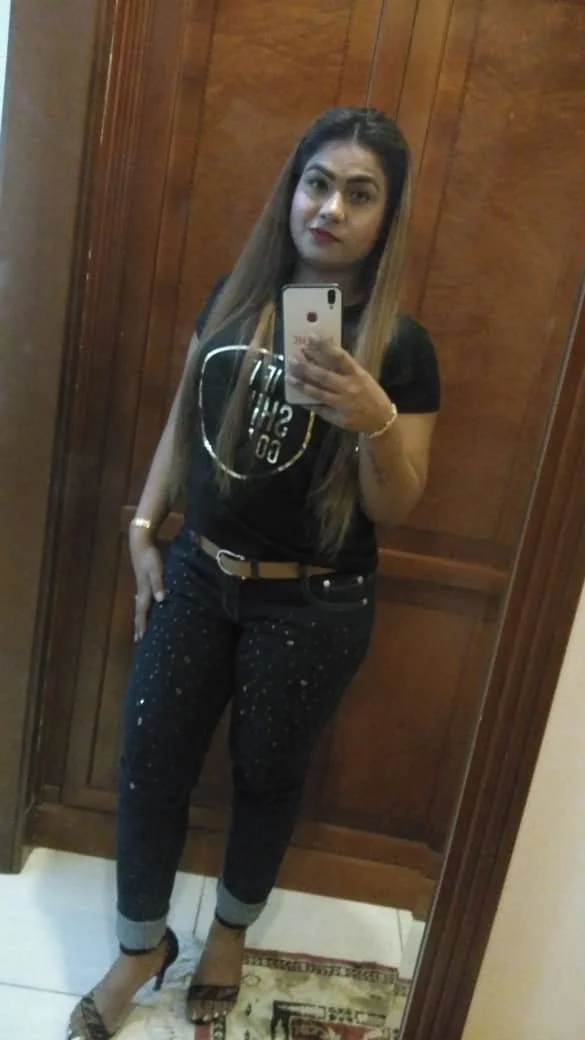 Arshita Indian Student Indian escort  - Photo 2