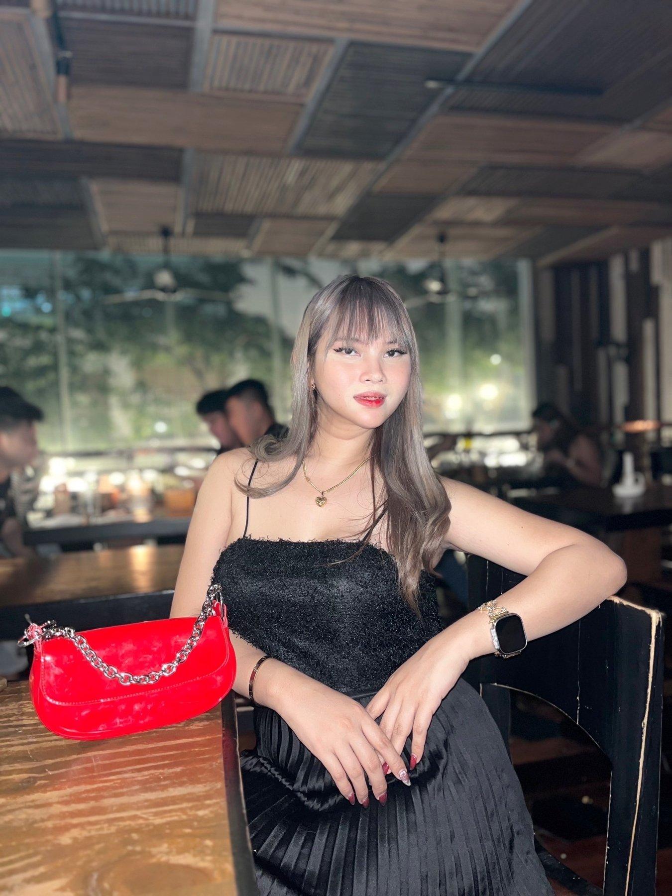 Flight Attendant Escort – F - escort in Manila