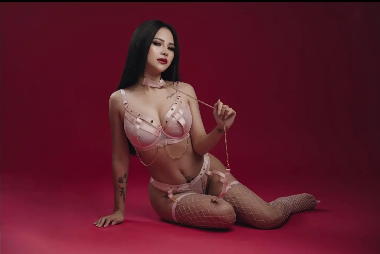 Lucia – Spanish escort  - Photo 1