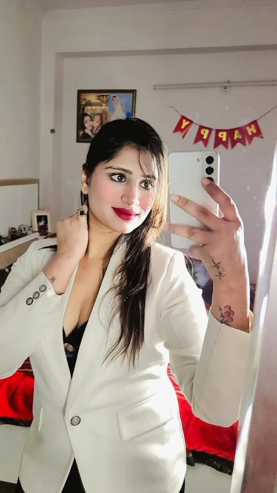 Lilly – Indian escort  - Photo 1