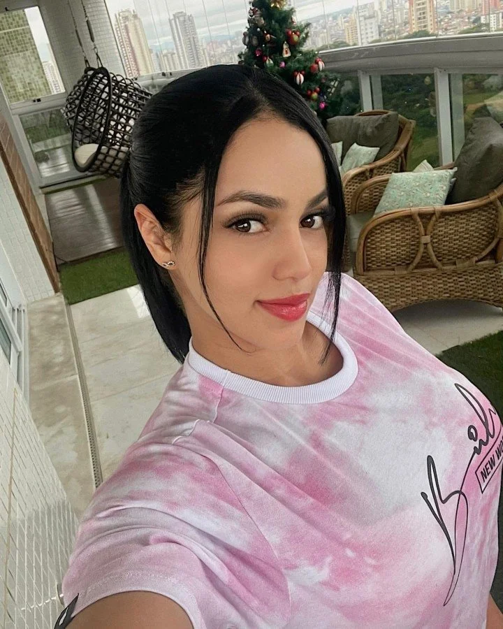 Mira – Colombian escort  - escort in Dubai