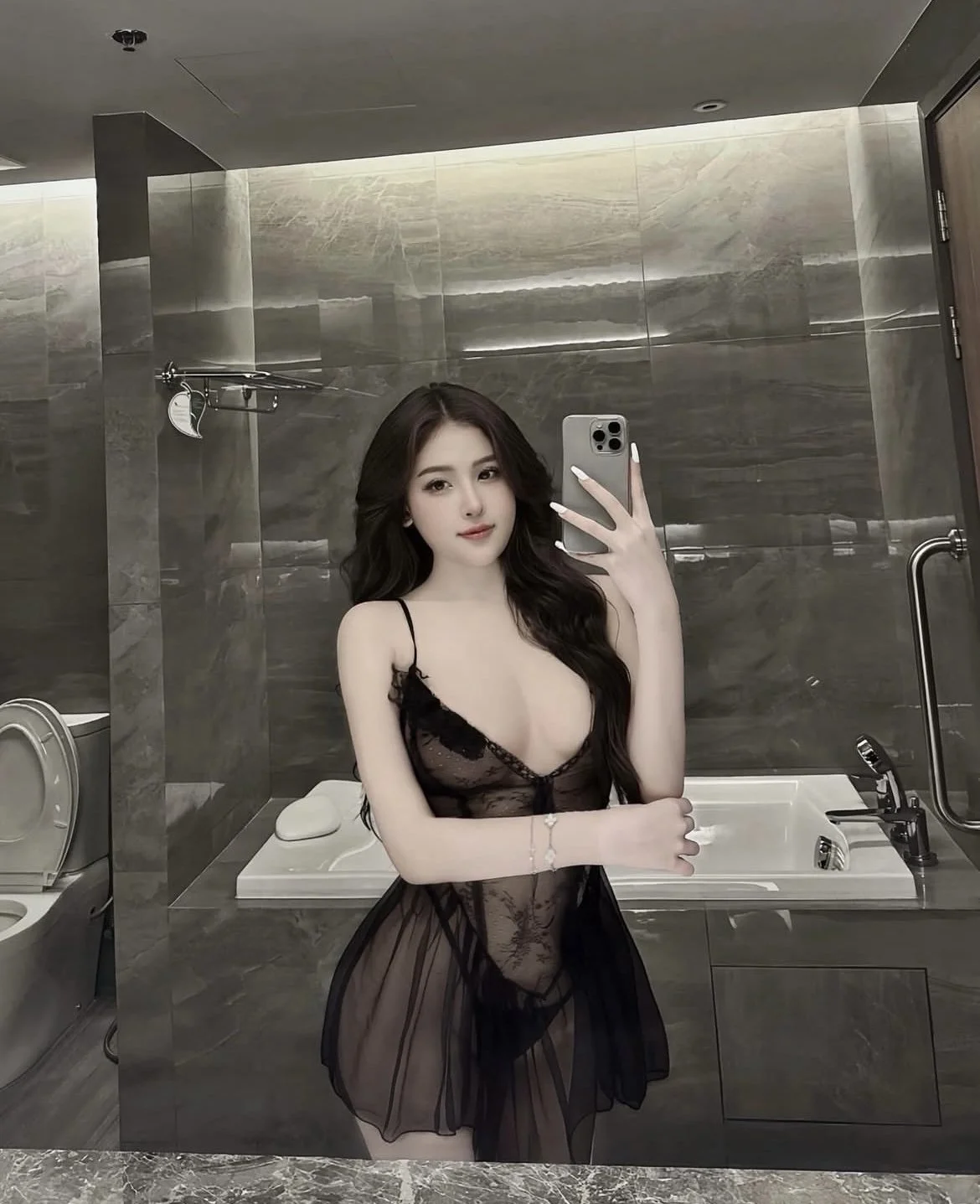 Lyn – Thai masseuse in Dubai - Photo 2