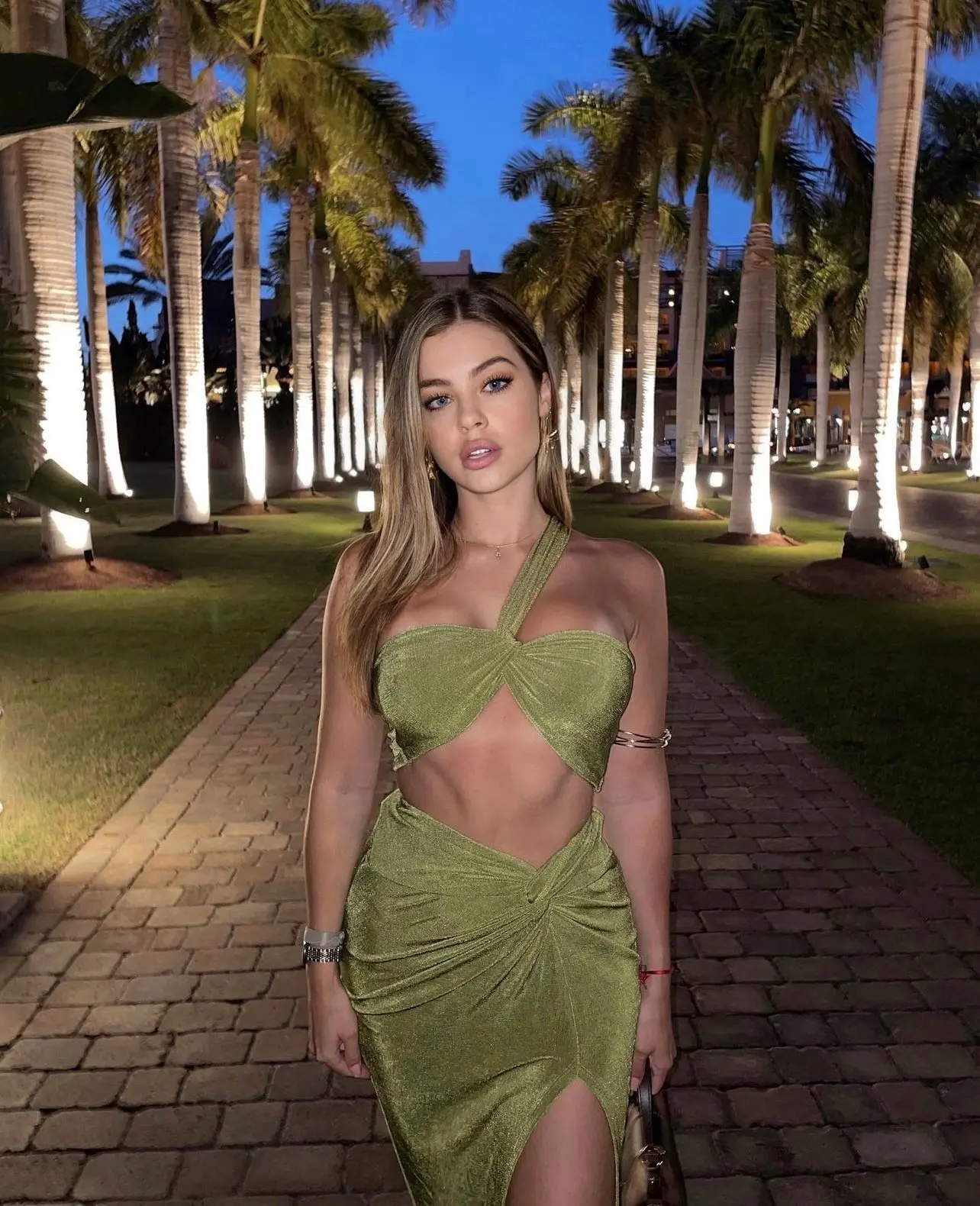 Margo Bussines Bay – Russia - Photo 2