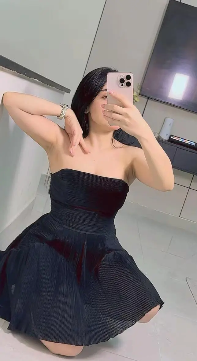 Amira Arabic Model in JVC – Moroccan  - escort in Dubai