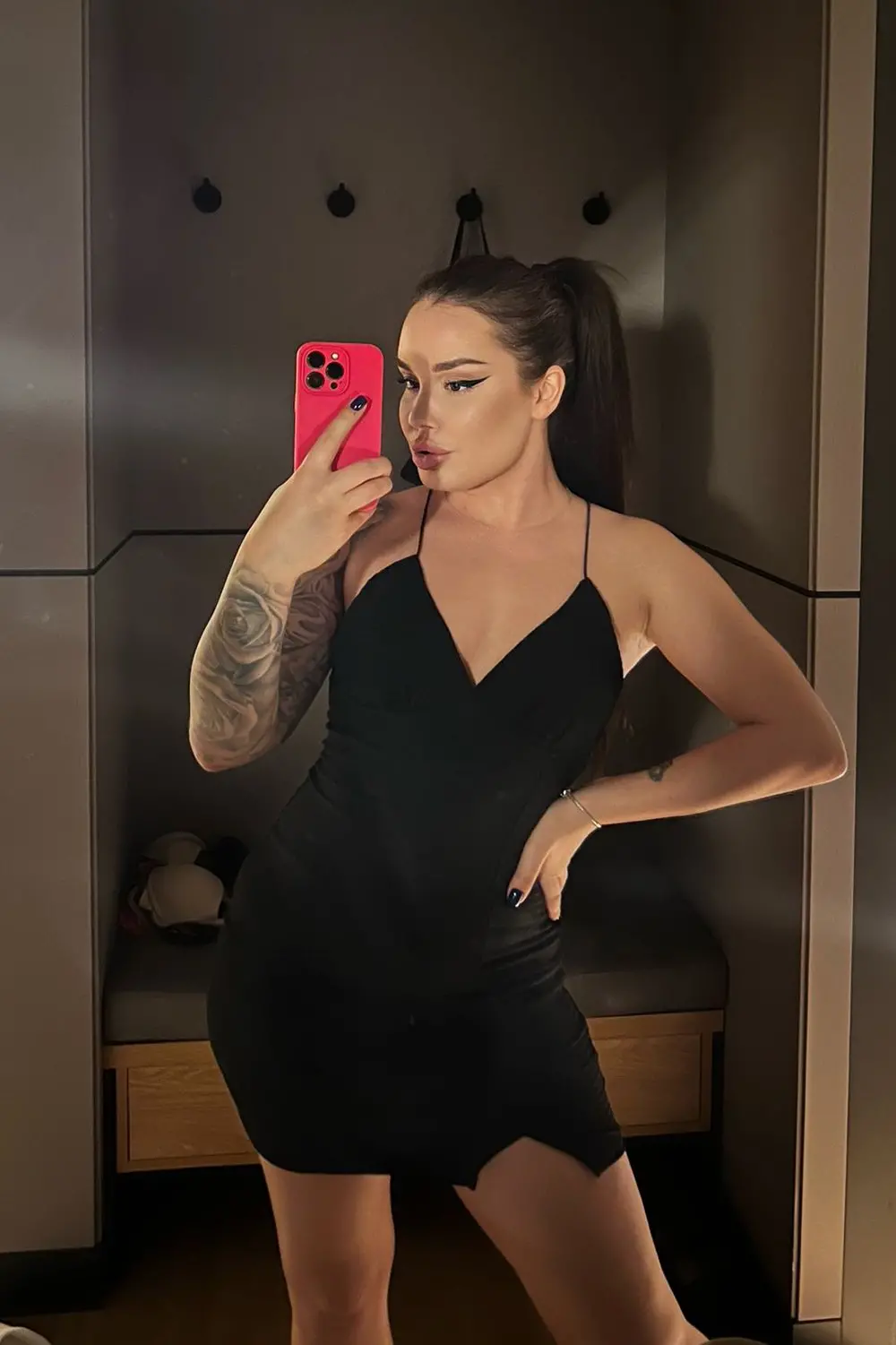 Scarlet – Russian escort in  - escort in Dubai